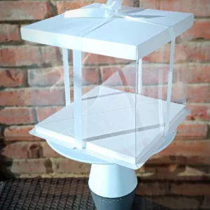 Skaidri torto dėžutė su kaspinu - 26x26x24 cm