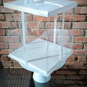 Skaidri torto dėžutė su kaspinu – 30x30x34 cm